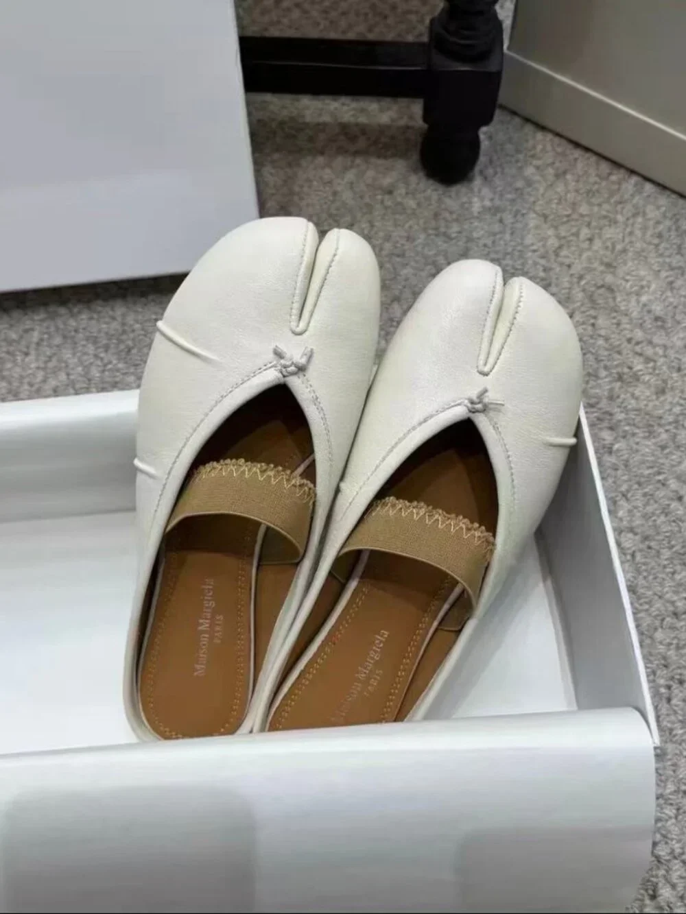 Maison Martin Margiela White Tabi Split‑Toe Leather Mules